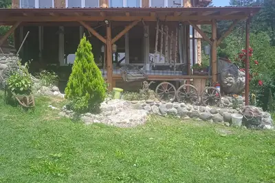 Image de Homerez - Maison spacieuse et charmante à Vozuća avec grand jardin