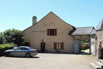 Homerez - Appart. vue mont. à Espalion