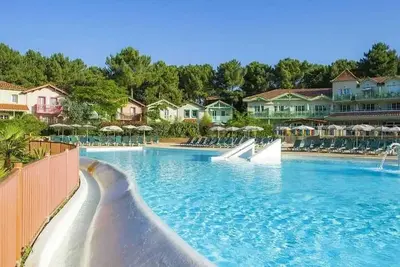 Image de Homerez - Maison charmante à Lacanau avec piscine partagée et terrasse