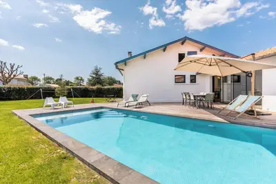 Image de Homerez - Villa confortable à Seignosse avec piscine privée