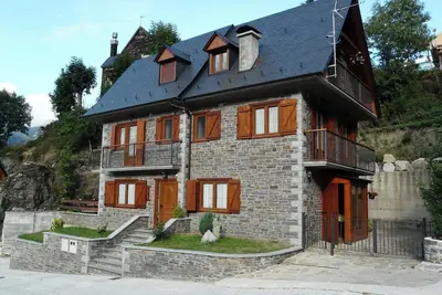 Image de Homerez - Chalet charmant Ă Viella avec vue montagne