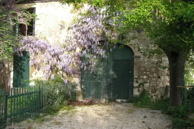 Image de Homerez - Maison charmante avec terrasse et jardin à Noves