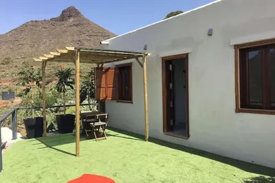 Homerez - Maison spacieuse à Arona avec terrasse et jardin