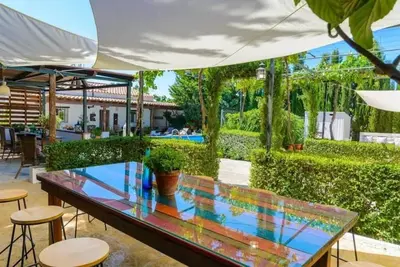 Image de Homerez - Villa grandiose à Chimeneas, piscine privée