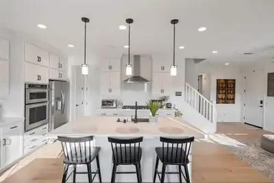 Image de Serene Hillside Retreat