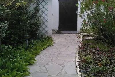 Image de Homerez - Maison charmante aux Mathes avec jardin clôturé.
