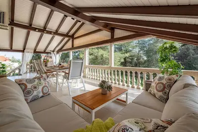 Image de Belle maison à Zdrelac avec jacuzzi