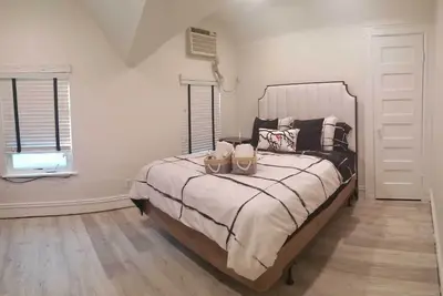 Image de Beautiful rooms available in a comfortable, and convenient location.