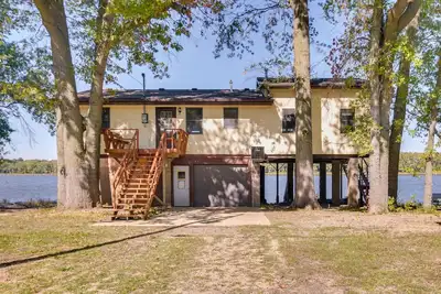 Image de Riverfront Fulton Vacation Rental w\/ Deck & Grill!