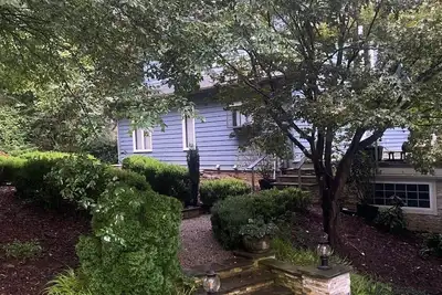 Image de Spacious House on the lake 15 min from uptown Charlotte or Clt airport