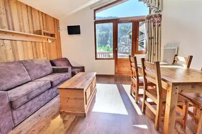Image de Konfortable 2 Parte, Skis To Pieds Und Near Handel
