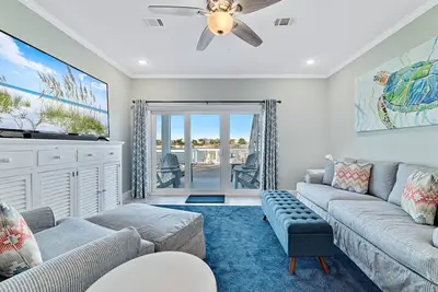 Image de Pescador Landing A2 | Waterfront | Walk to FloraBama | My Beach Getaways
