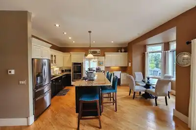 Image de Four bedroom home on 8th Fairway - Birchwood Farms Golf & Country Club
