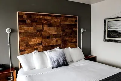 Image de Seaside Resort! 2 Classy Units, Indoor Pool, Full-service Spa, Pets are Allowed!