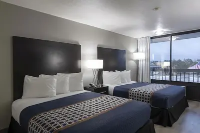 Image de Perfect Spot for Unwinding! 2 Relaxing Units, Free Parking, Outdoor Pool