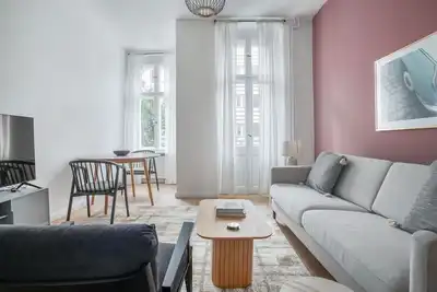 Image de Bright Prenzlauer Berg 2br, nr Mauerpark, by Blueground