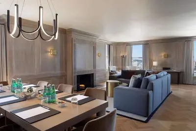 Image de Timeless Elegance in San Francisco's Heart! Spacious Pet-friendly Accommodation!