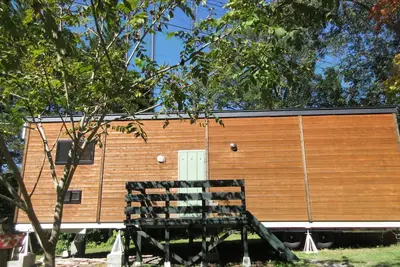 Image de \"Chloe”Trailer house hotel where a large number of people can stay