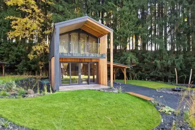 Image de Luxe Timber Lodge & Relaxing Bath by Interhome