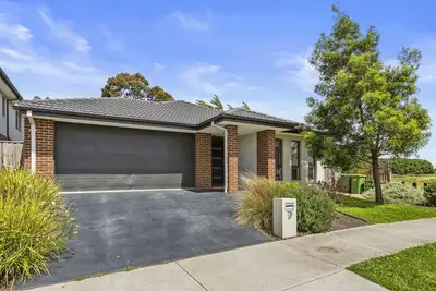 Image de Holiday Home Vic Officer 5br WiFi Parking