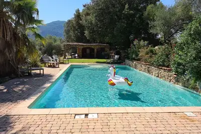 Image de Maison de caractère avec piscine