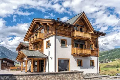 Image de Appartement de vacances \"Iron Wood\" près des pistes avec 2 balcons et Wi-Fi
