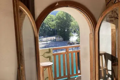 Appartement \"De Charme\" avec vue sur montagne et balcon