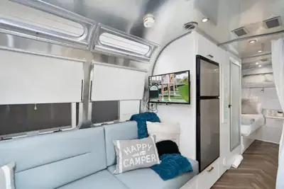 Image de Cozy Airstream! Lux stay-Hot Tub
