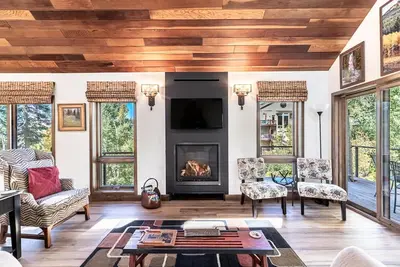 Image de Entire Duplex Mt Retreat w/Hot Tub and Stunning Views!