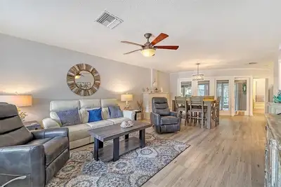 Image de Villa & Garden in Downtown Sarasota ~ Walkable to downtown, 5 Minutes to Beaches