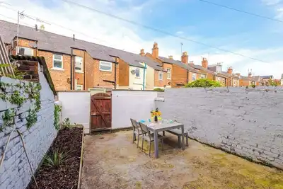 Image de New! Spacious & Stylish home, City centre, Sleep 4