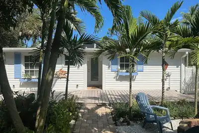 Image de Cozy cottage retreat walking/biking distance to downtown Hobe Sound and Beach