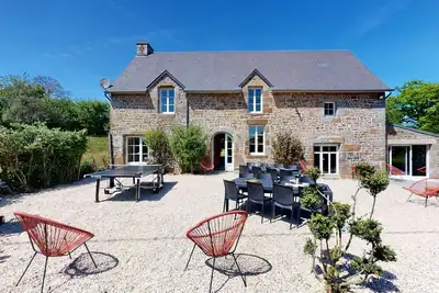 Image de Poignière 17 pers : logement insolite, jacuzzi, 30 min mer