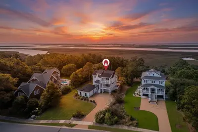 Image de Soundfront Sunset Estate | Pool, Elevator, Hot Tub, Renowned Currituck Club Access