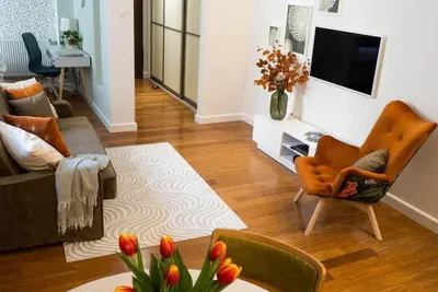 High quality, close to the river and Old Town