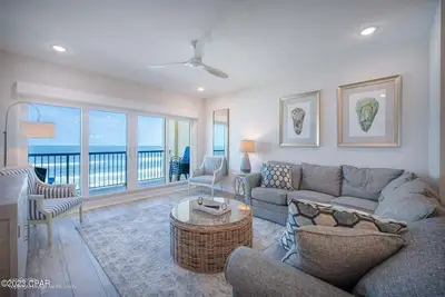 Image de Brand new 3br/2Bath condo with rooftop pool/hot tub on very quiet beach