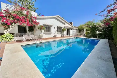 Image de 58 - villa 9p, piscine privé proche de la mer