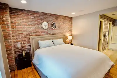 Image de 20% Off Monthly / Fully Furnished /Near School / Garage Parking / Safe Community