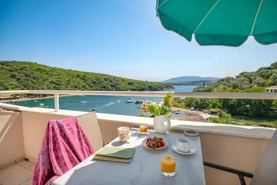 Image de Anna: Charming Corfu Apartment - Cozy for Couples, Sea Views, WiFi