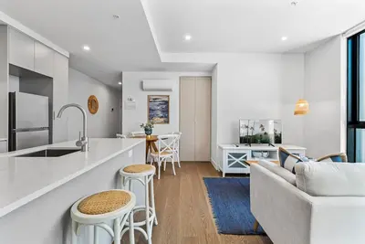 Image de Elegant 1-Bed by Shops with Rooftop Swimming Pool