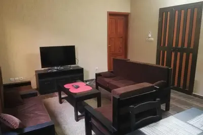 Image de Charming 2 Bedroom Apartment - Quiet, 5mn to beach. Free fast wifi