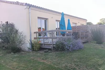 Image de Meublé de tourisme classé 3 étoiles région viticole bordelaise - parking gratuit