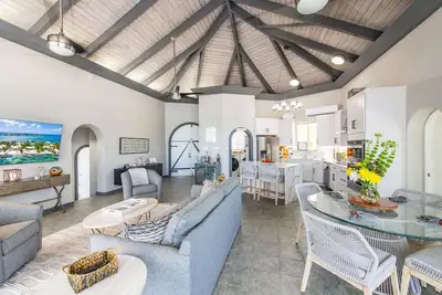 Image de Family beach house on the Bio Bay in Cayman Kai! 5 min from Rum Point and Kaibo.