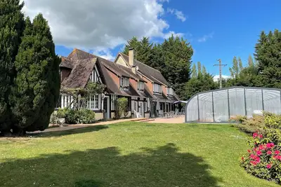 Image de Le Domaine aux Lions - Piscine Tennis - 8-11ch/15pers