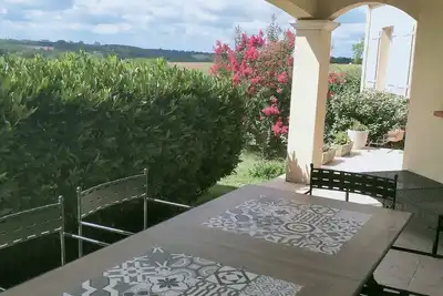 Image de Plain pied, détente à Auvillar, entre campagne et centre historique, 2 à 7 pe