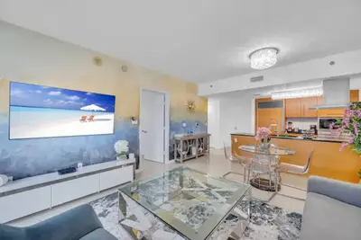 Image de Icon Brickell • 1 Bdr • 32nd Fl• Bay & City View