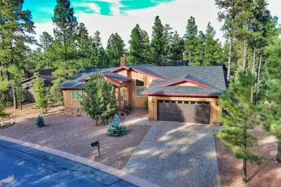 Image de Pristine Torreon Cabin, Sleeps 6