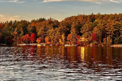 Image de Cozy lakefront property on Sunapee Lake!