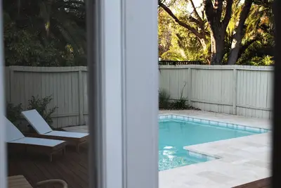 Image de Fully renovated private cul-de-sac home in Marin