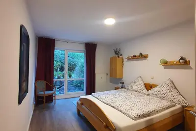 Image de Geräumige Ferienwohnung mit Gartenterrasse